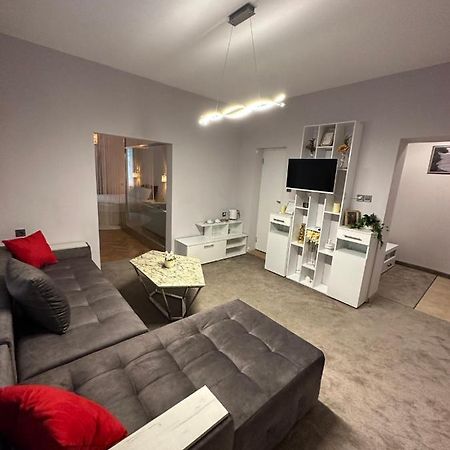 Luxury Apartment With Jacuzzi Sofia Extérieur photo